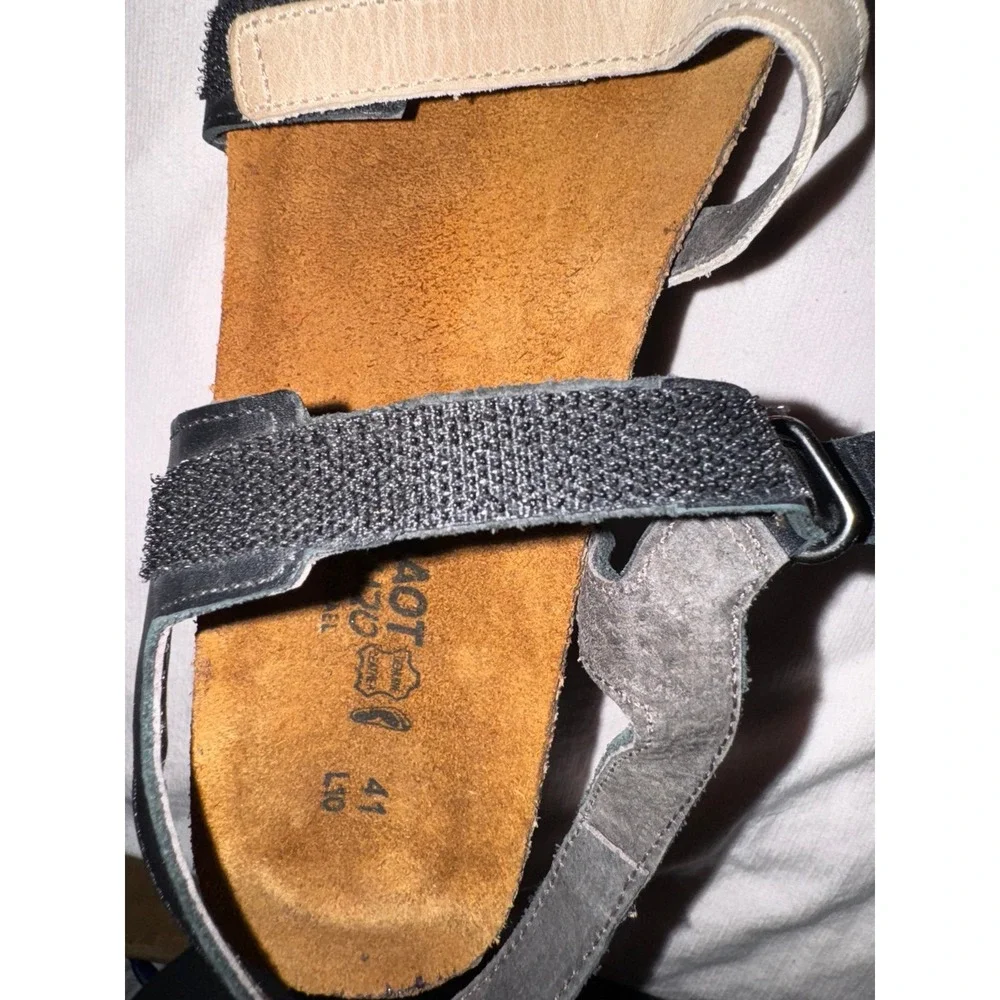 Naot Canaan black and cream wedge sandals size Euro 41 - US 10‎